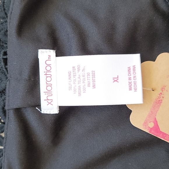 Lace Mini Skirt - Picture 3 of 4